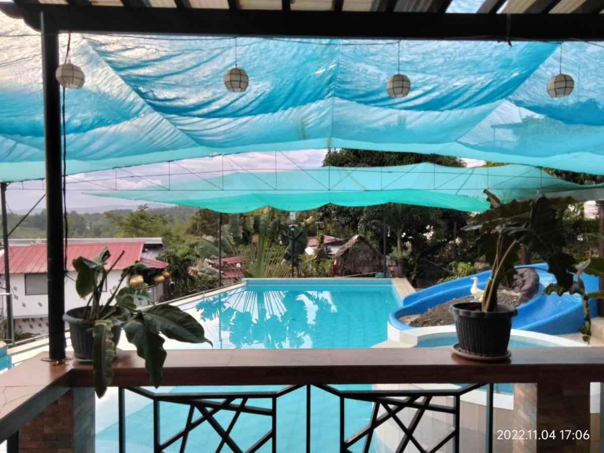 Отель Casa De Robles Tanay Rizal Экстерьер фото